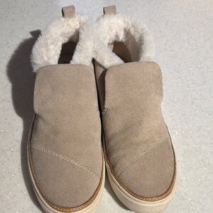 Toms Women's Tan Suede Ankle Booties